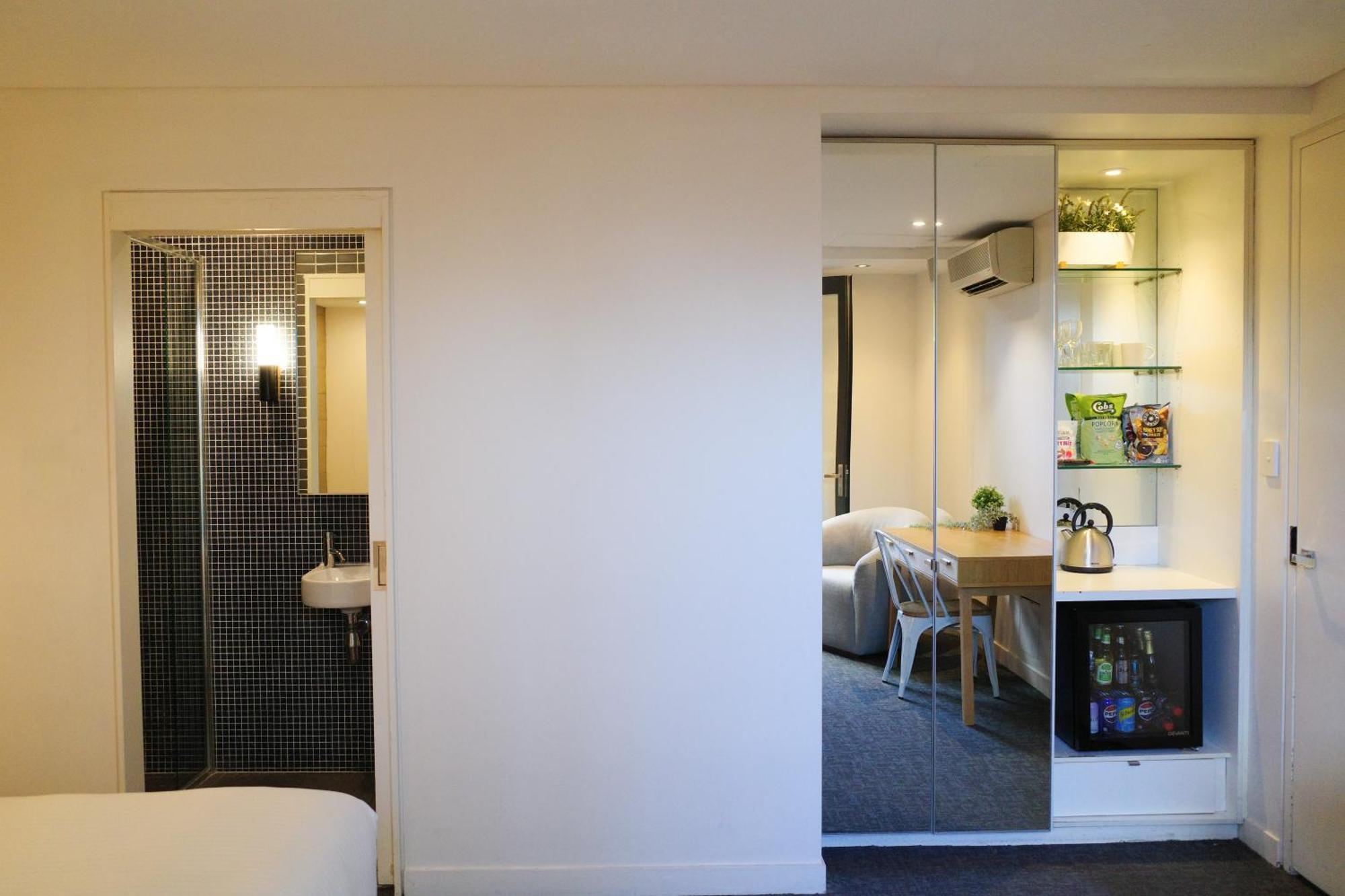 Crown Hotel Surry Hills Sydney Eksteriør billede